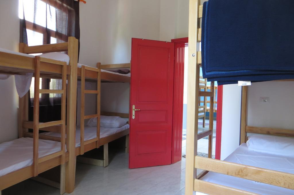 Hostel Дуррес Номер фото